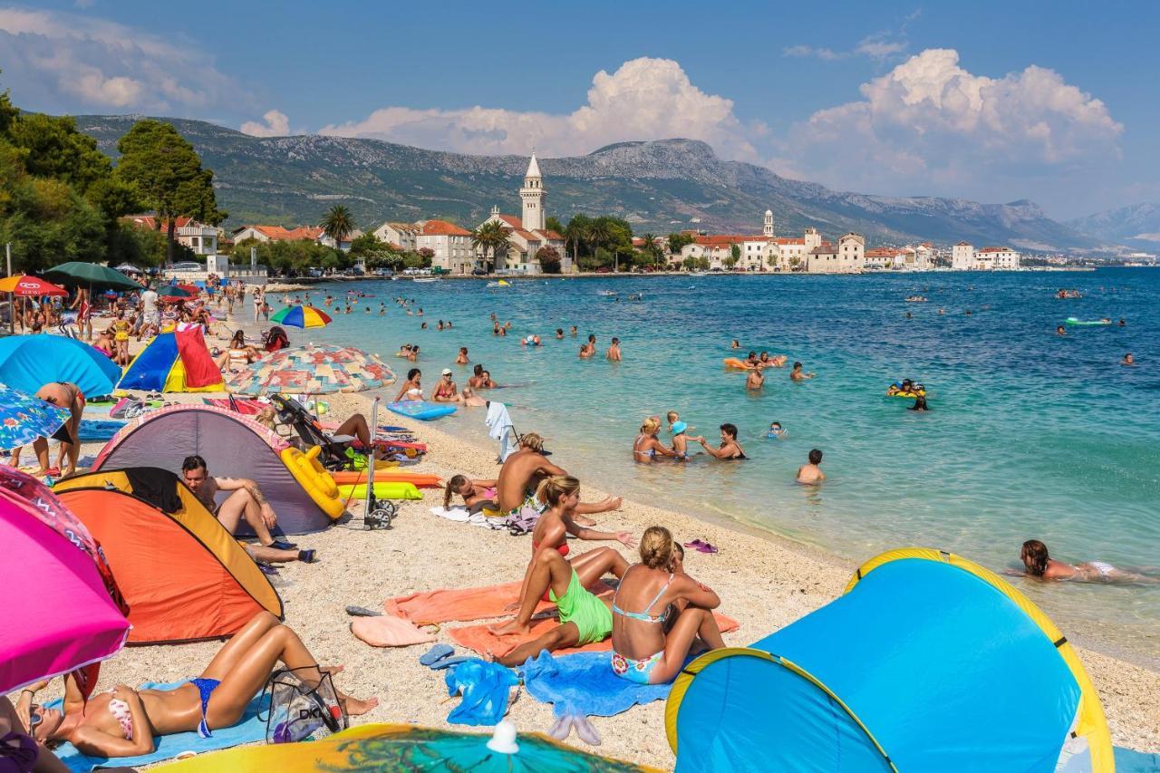 Apartments And Rooms With Parking Space Kastel Stafilic, Kastela - 18673 Екстериор снимка